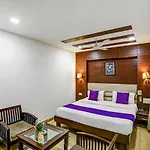 Hotel Jai Deluxe- Paharganj New Delhi Railway Station