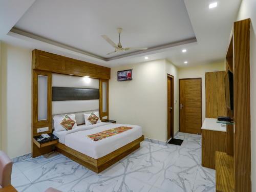 Hotel Jai Deluxe- Paharganj Railway Station New Delhi
