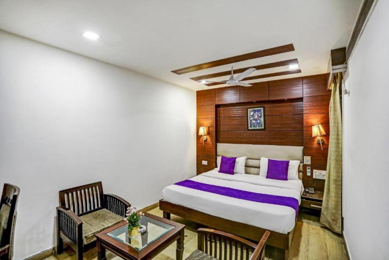 Hotel Jai Deluxe- Paharganj Railway Station 4*